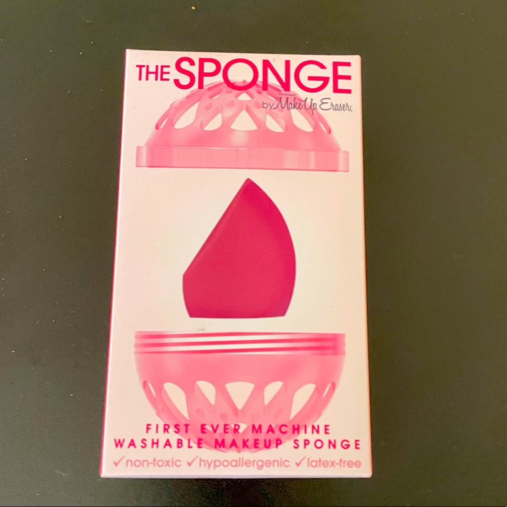 Sponge and brushes. Included in price.